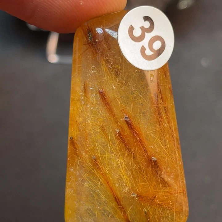 水晶颈饰未镶嵌多****吃