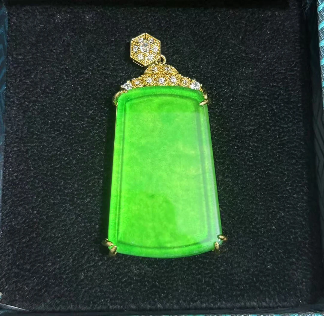 精选d205典藏轻奢-重工豪华吊坠