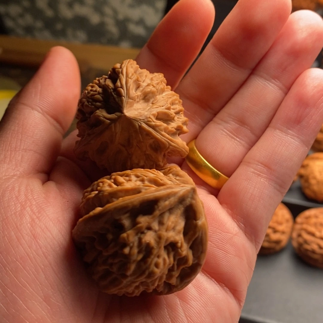 活***着文玩核桃吊坠核为贵