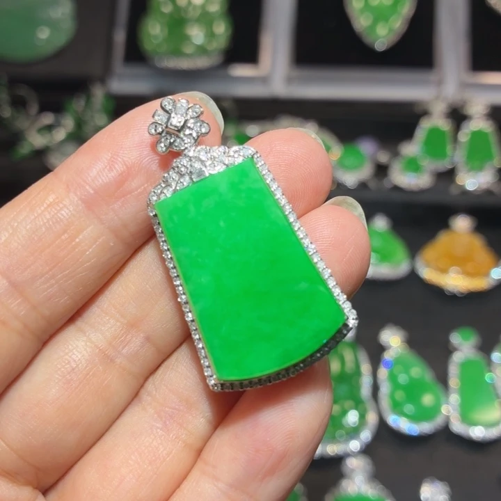 翡翠18K金镶嵌吊坠(不含链)翡翠