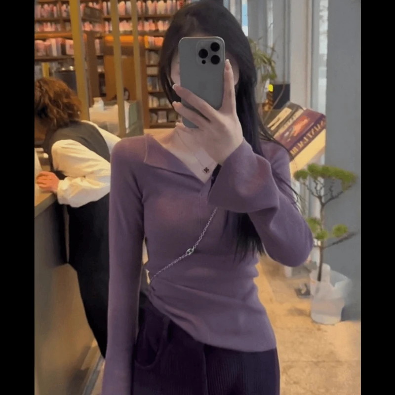 【现货】香芋紫色v领长袖t恤女秋冬季修身辣妹内搭短款紧身打底上衣