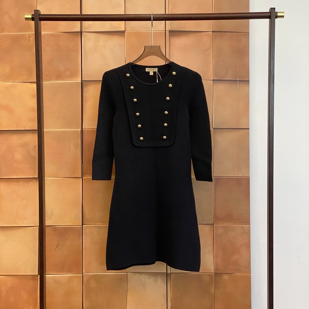 Burberry 黑色双排金扣针织连衣裙/xs码/99新/29158 国产