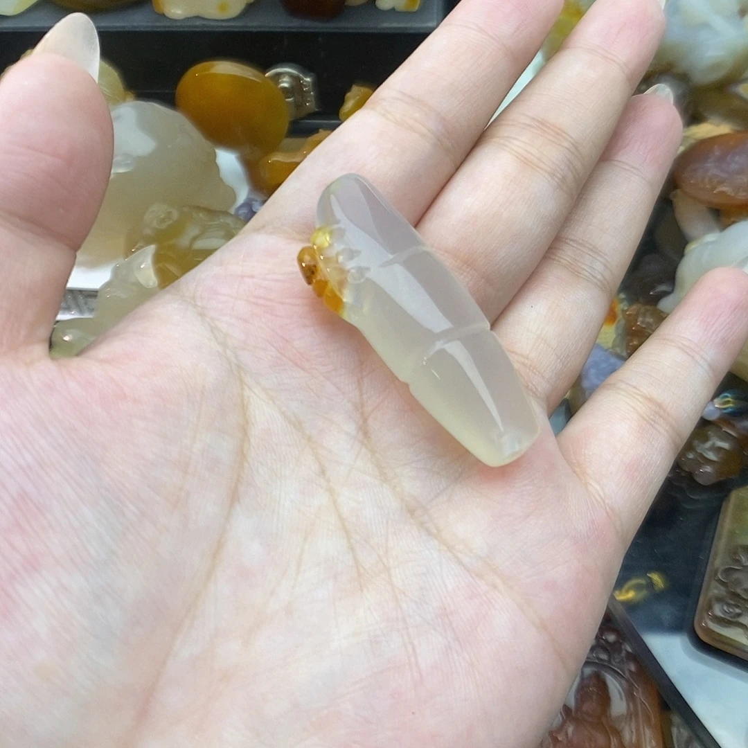 玛瑙/玉髓未镶嵌颈饰