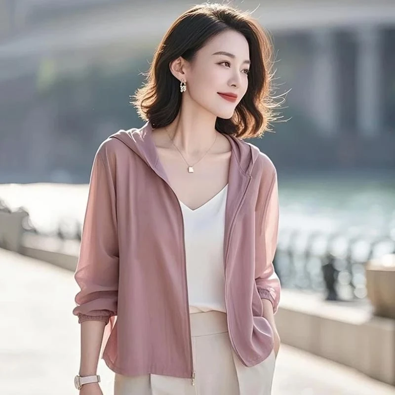 2025夏季新款宽松透气简约粉灰色薄款外套女时尚百搭冰丝女防晒衣