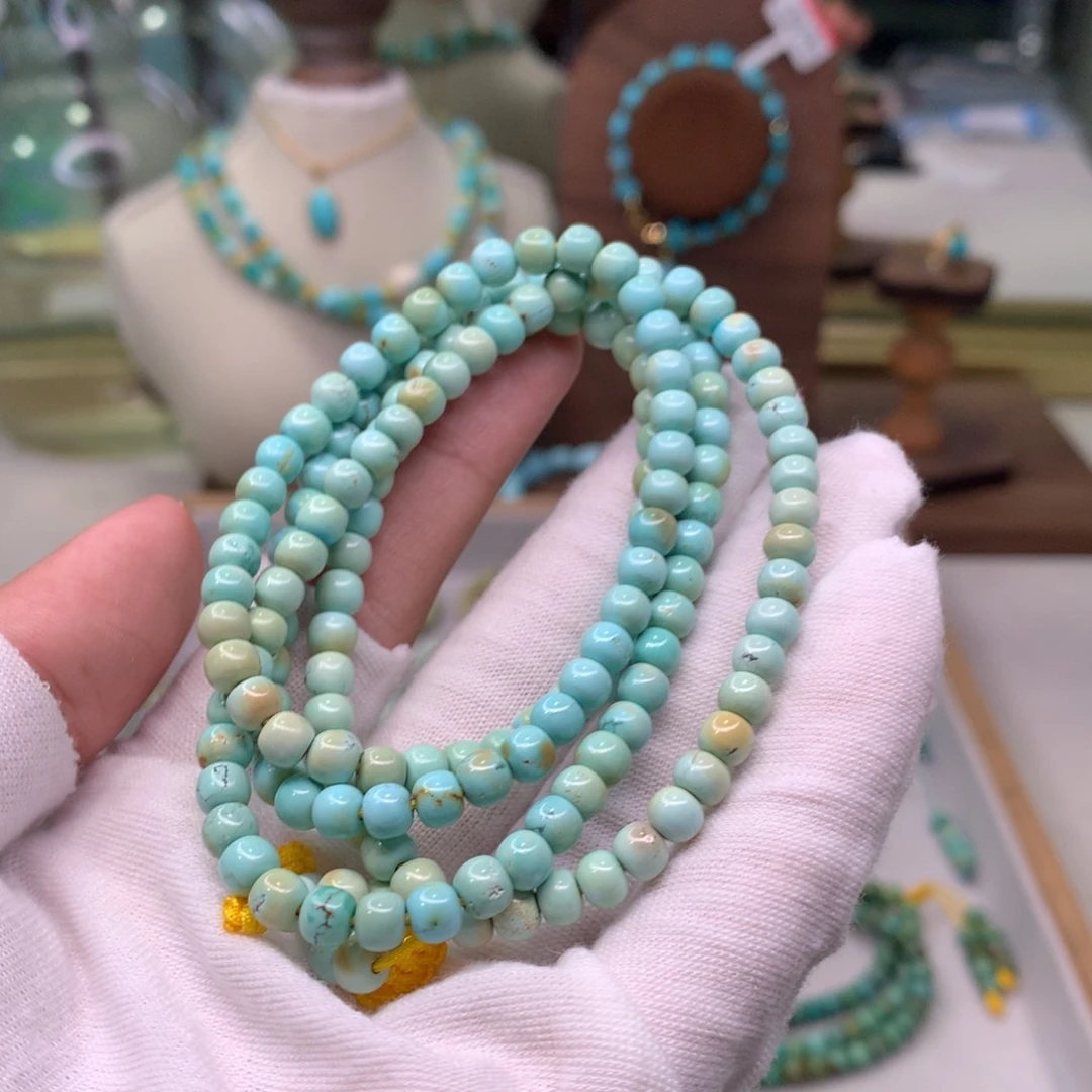 绿松石配饰未镶嵌