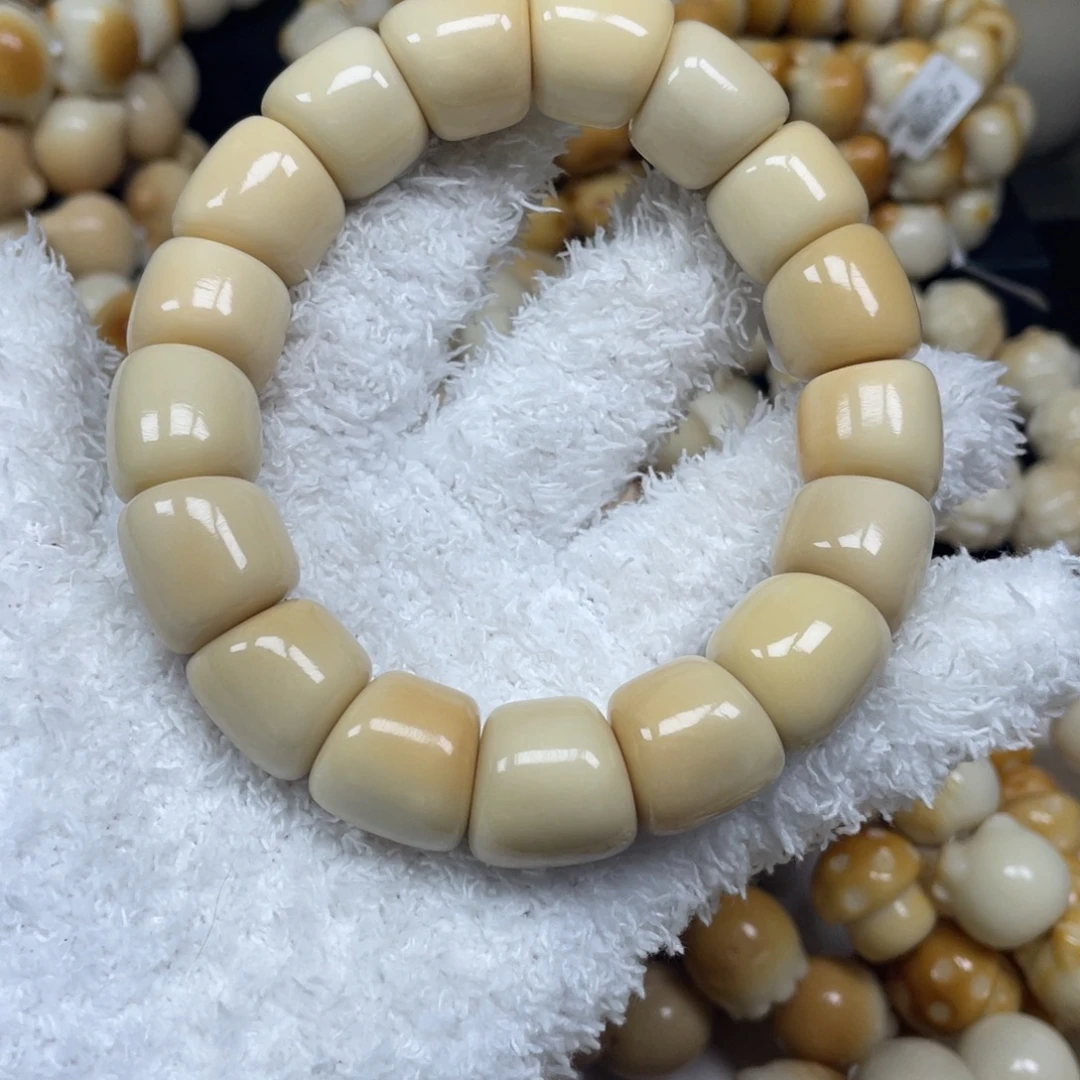 菩提根/象牙果手串12.22.11瑕年糕肠