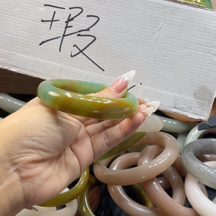 豆***糖石英质玉钛钢珠宝奇石