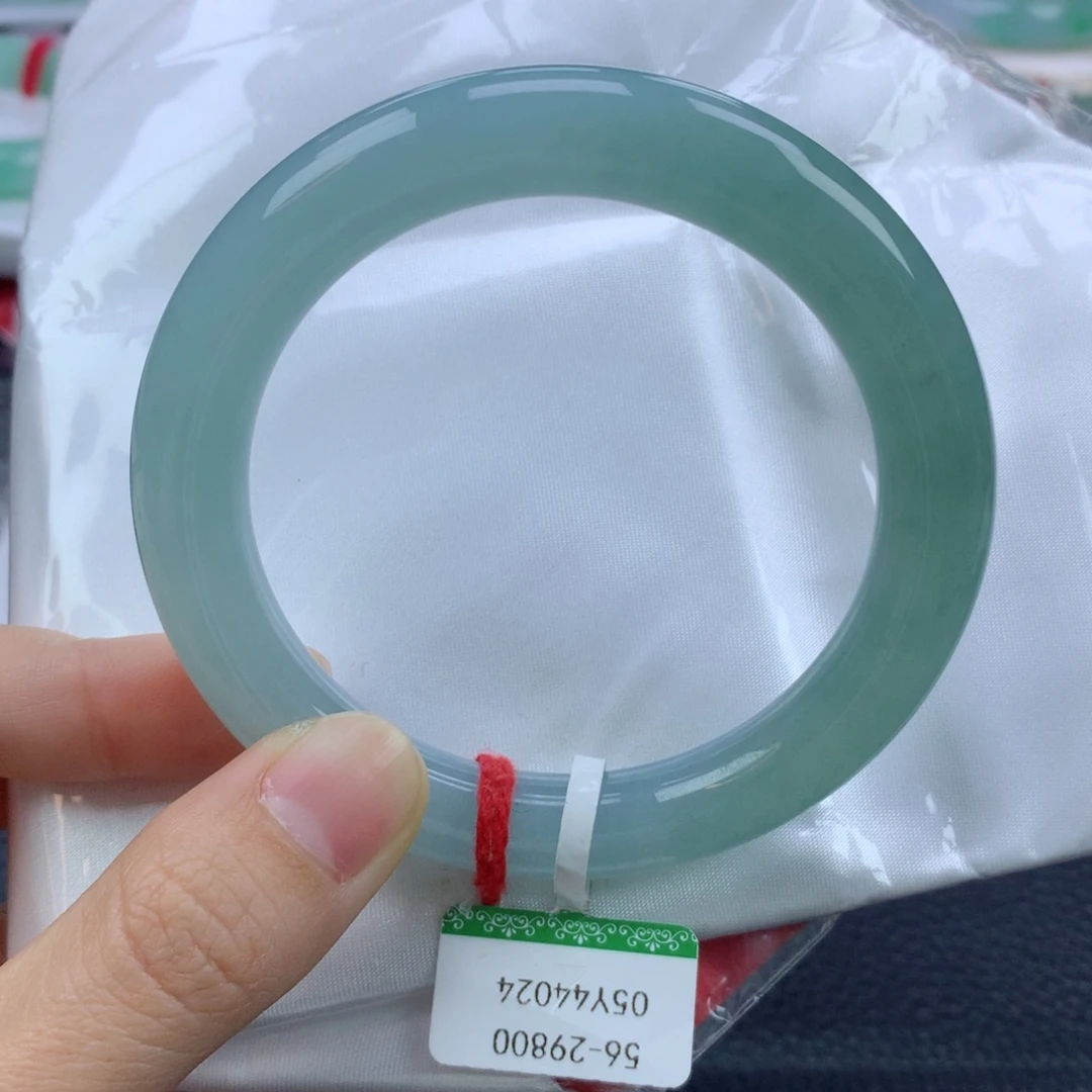 翡翠手镯未镶嵌56.4圆