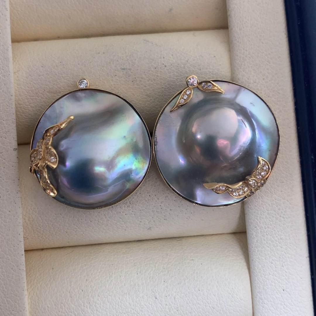 拼合珍珠（马贝珠）耳饰18K金镶嵌