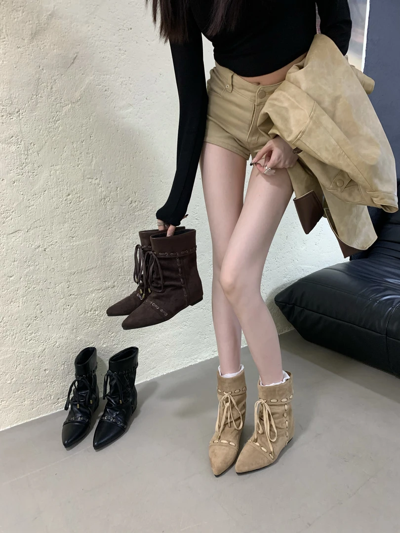 褶皱尖头短靴平底内增高绑带2025秋冬季复古小众美拉德西部牛仔靴