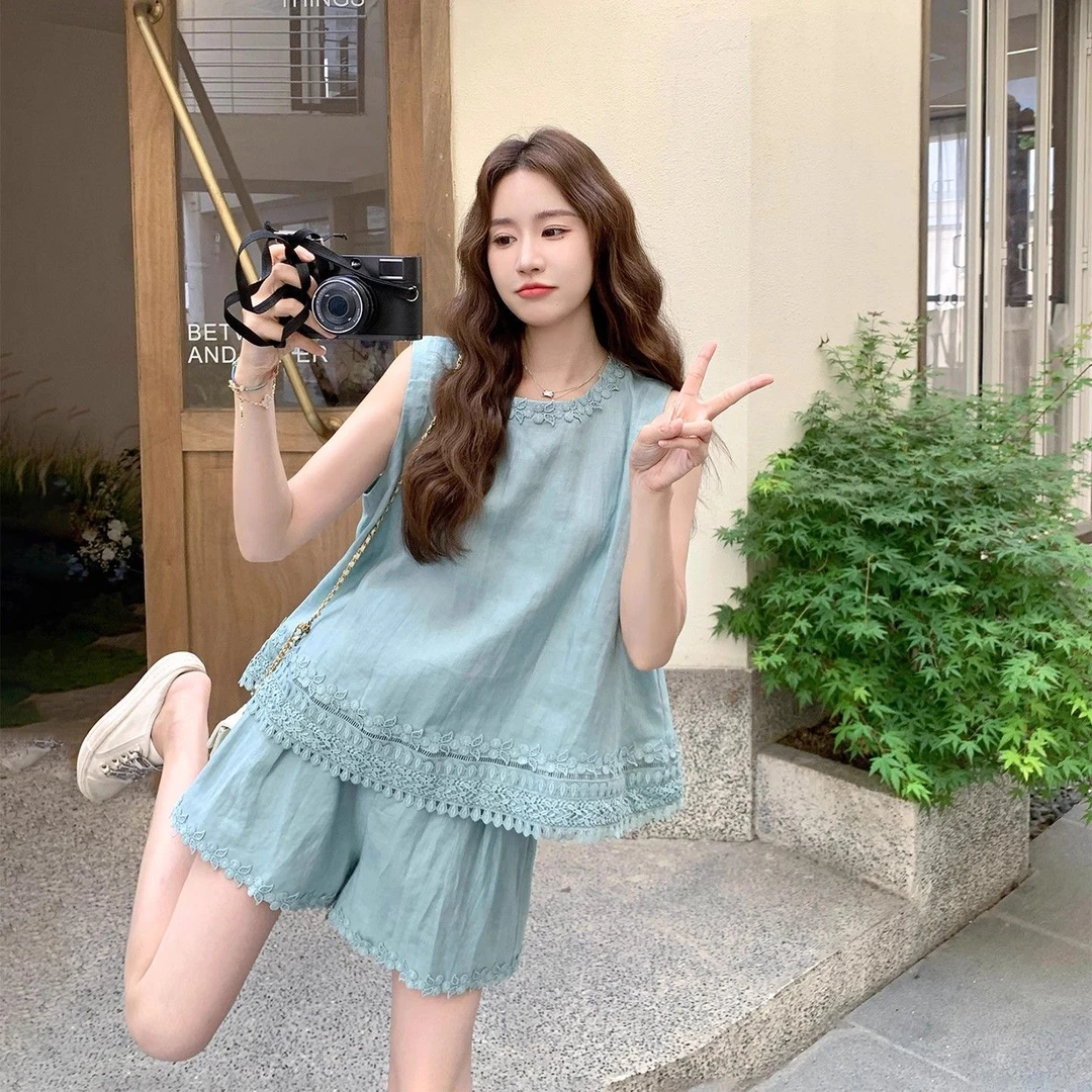 蓝色亚麻蕾丝拼接花边无袖背心短裤套装女夏季时尚减龄休闲穿搭