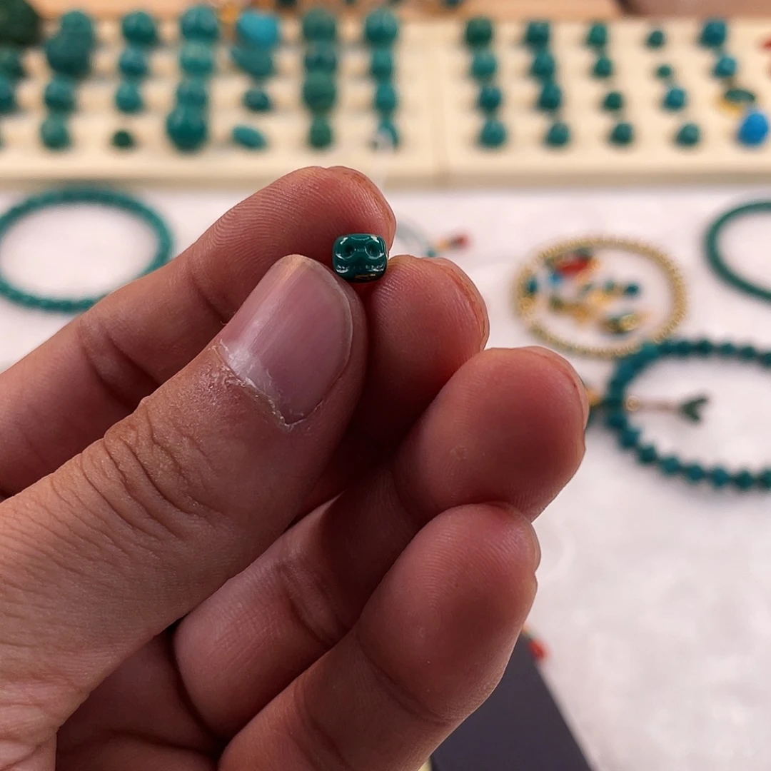 绿松石未镶嵌耳饰