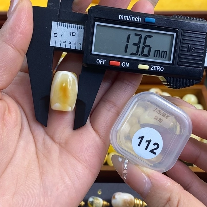 蜜蜡未镶嵌珠宝奇石琥珀蜜蜡微瑕