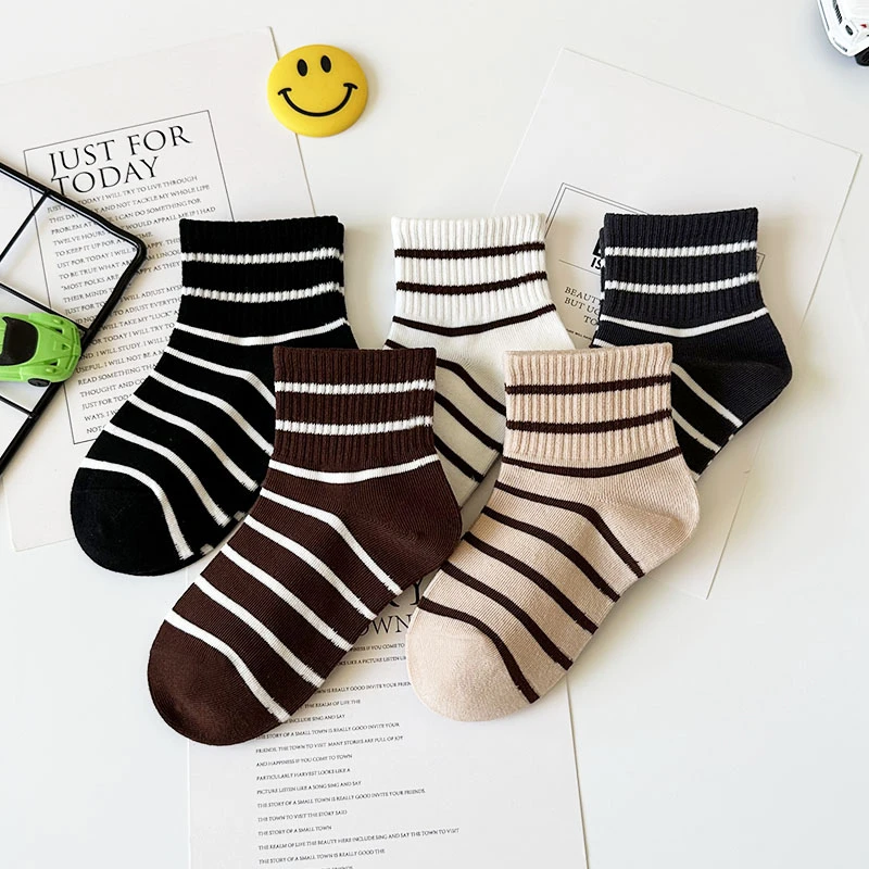 爱嘀嗒儿童袜子春夏季精梳棉透气吸汗男女童条纹学生潮袜短筒棉袜