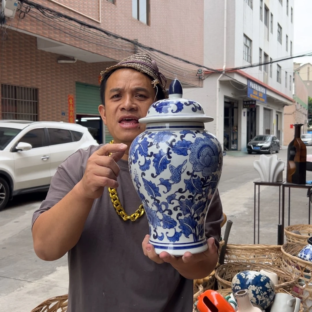 号陶瓷工艺饰品（部分微瑕）109盖子有瑕疵磕碰了（瑕疵）