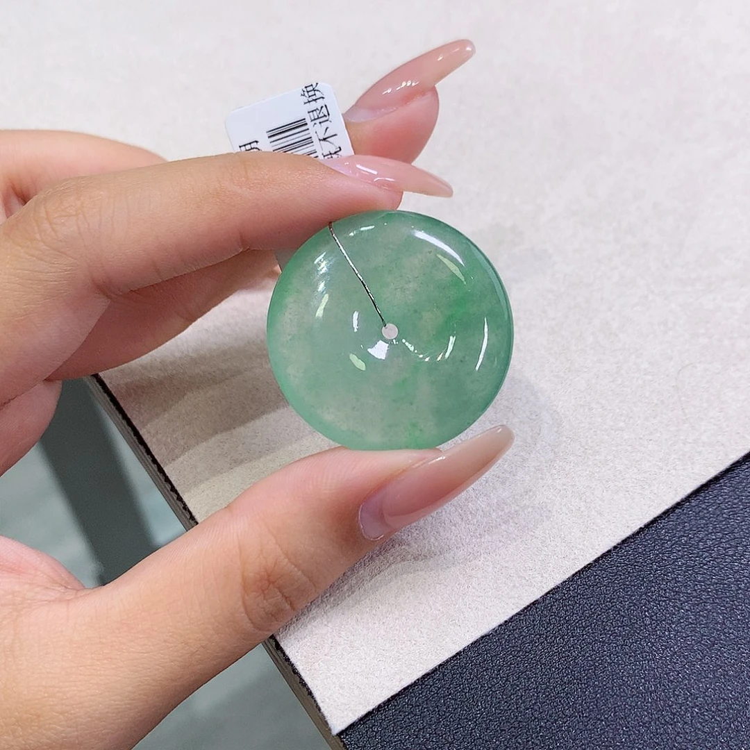 翡翠未镶嵌吊坠(不含链)31.7-6.7