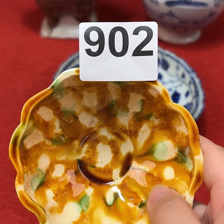 瓷片