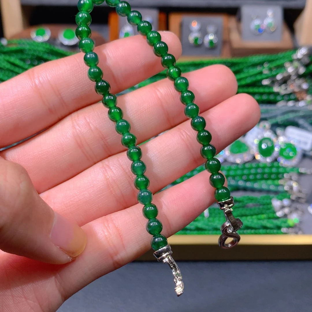 翡翠手链未镶嵌天然翡翠