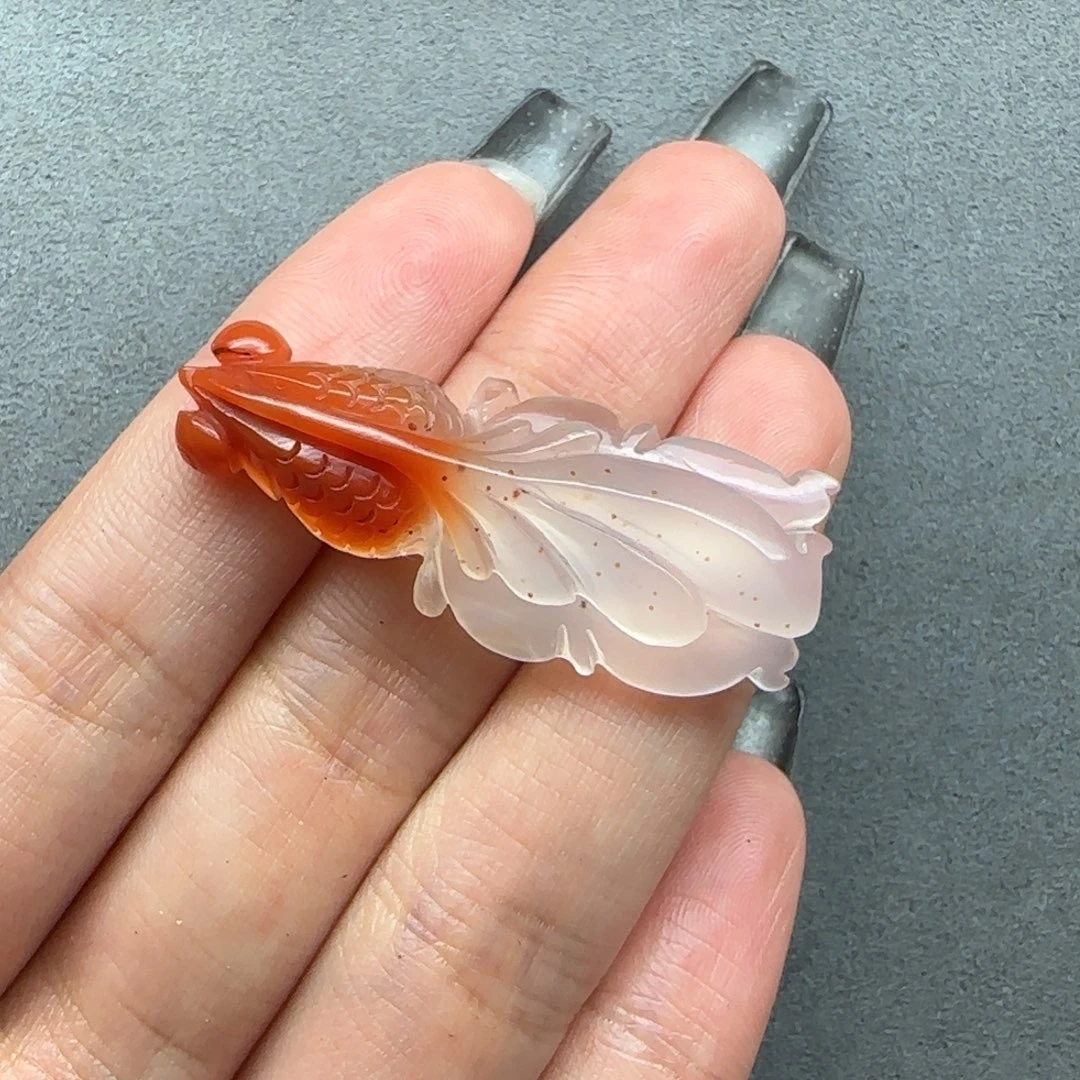 未镶嵌配饰南红玛瑙