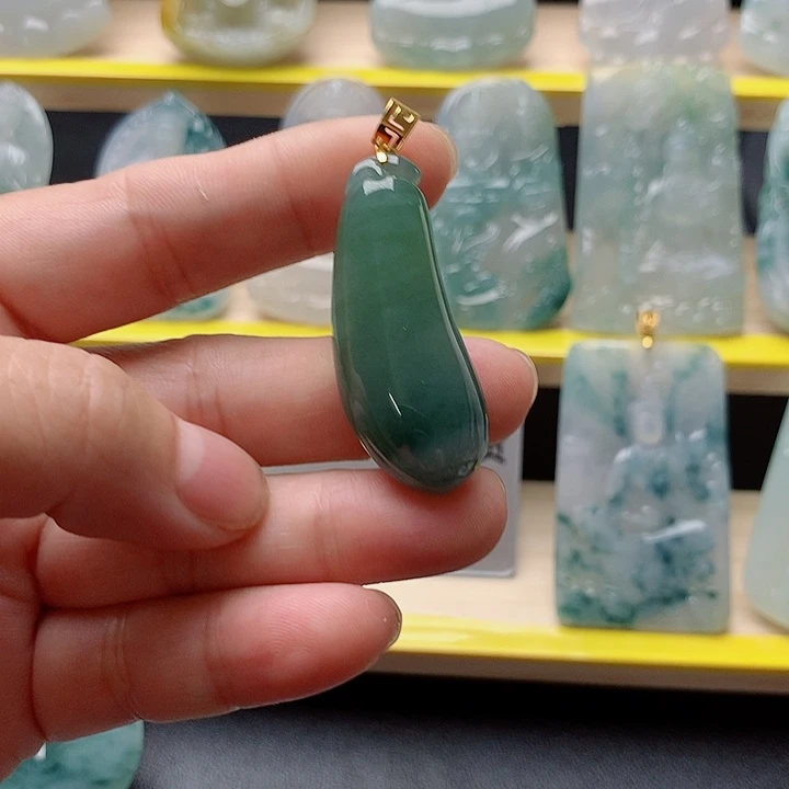 翡翠18K金镶嵌吊坠(不含链)库***?福瓜