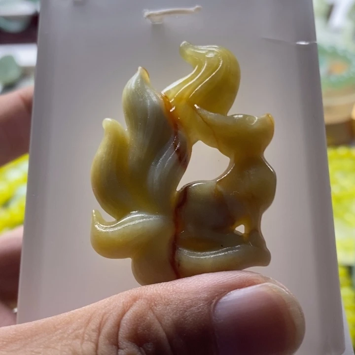 未镶嵌蛇纹石玉颈饰