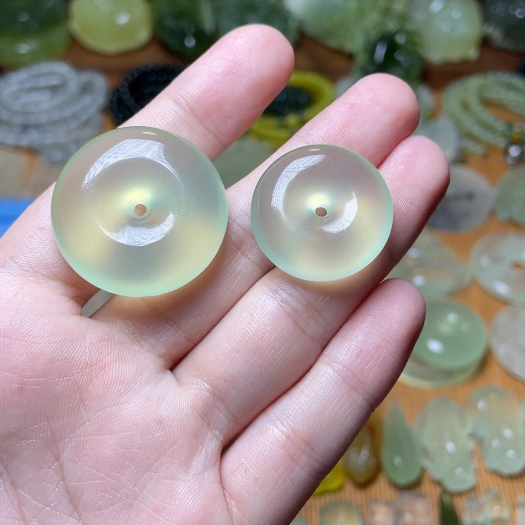 蛇纹石玉未镶嵌吊坠智****区