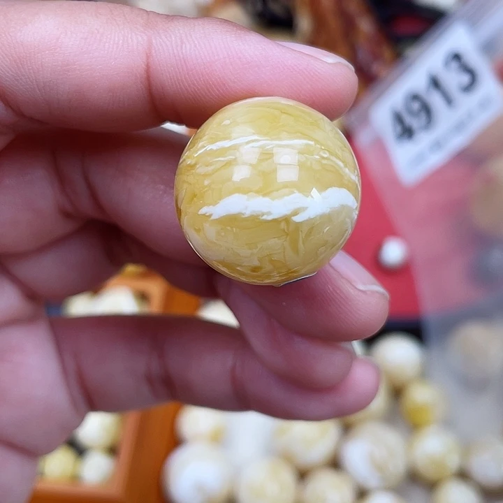 蜜蜡未镶嵌珠宝奇石粉22.7