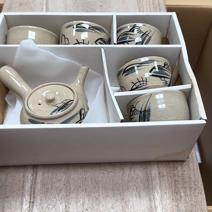 瓷片噗哈哈哈哈哈哈哈哈哈哈我