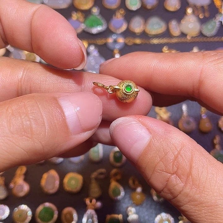 翡翠银S925镶嵌颈饰