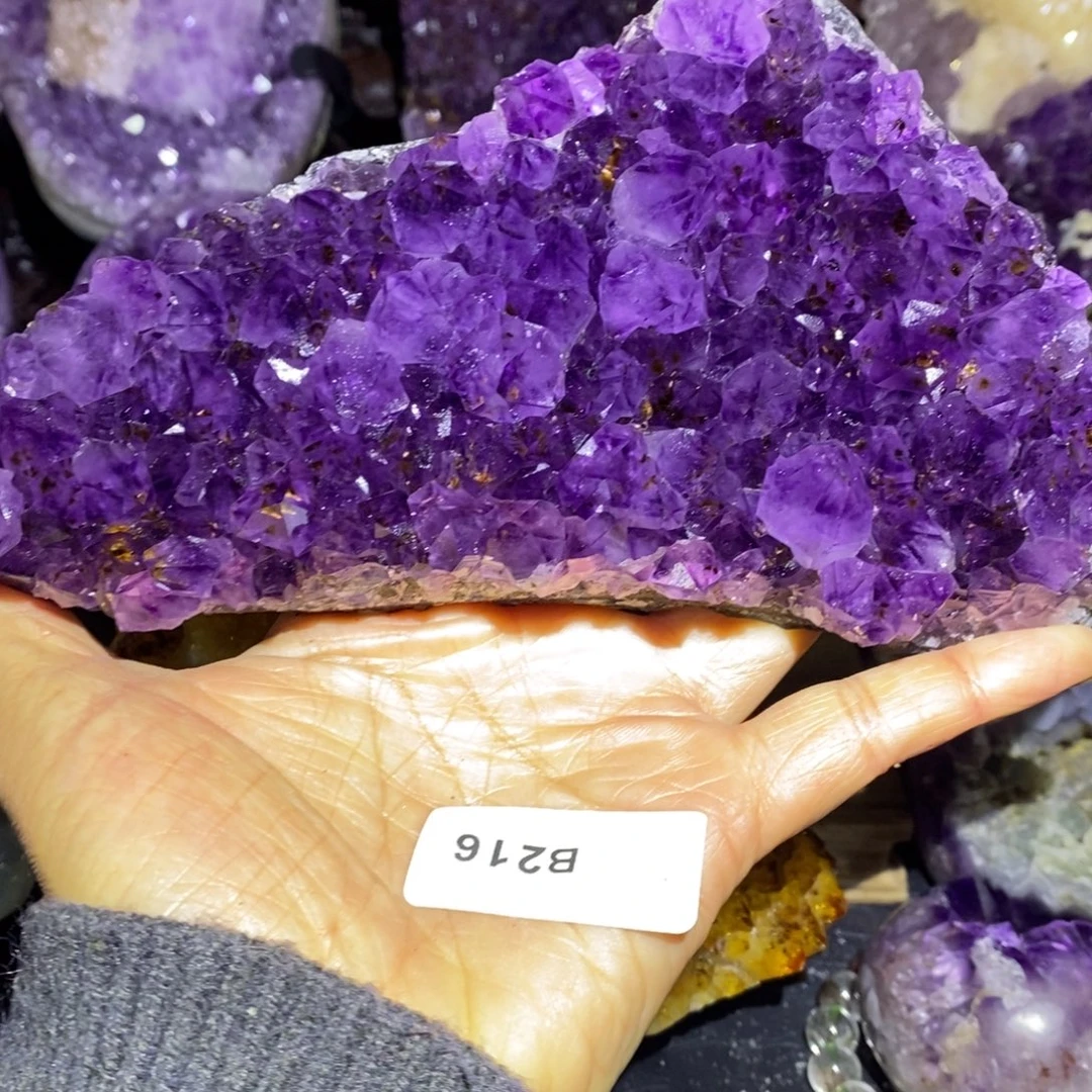 未镶嵌水晶大型摆件（非配饰）