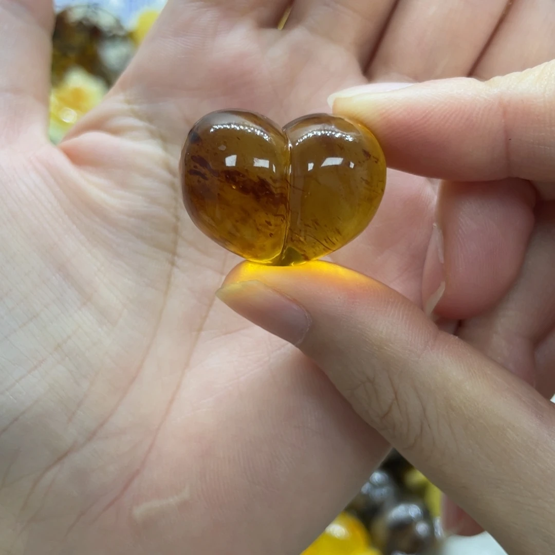 琥珀未镶嵌裸石天然琥珀