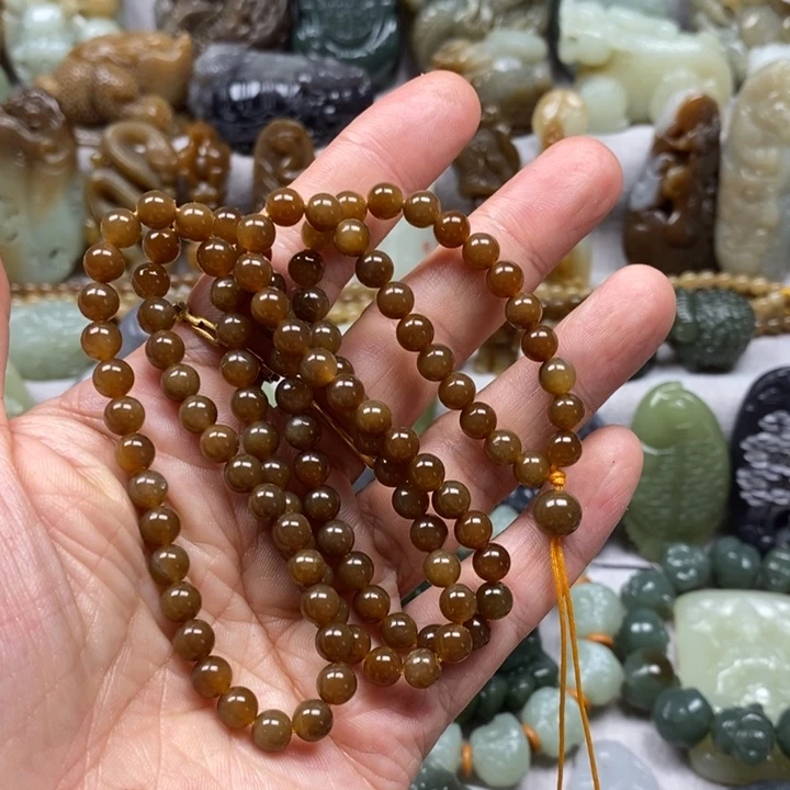 和田玉未镶嵌把件