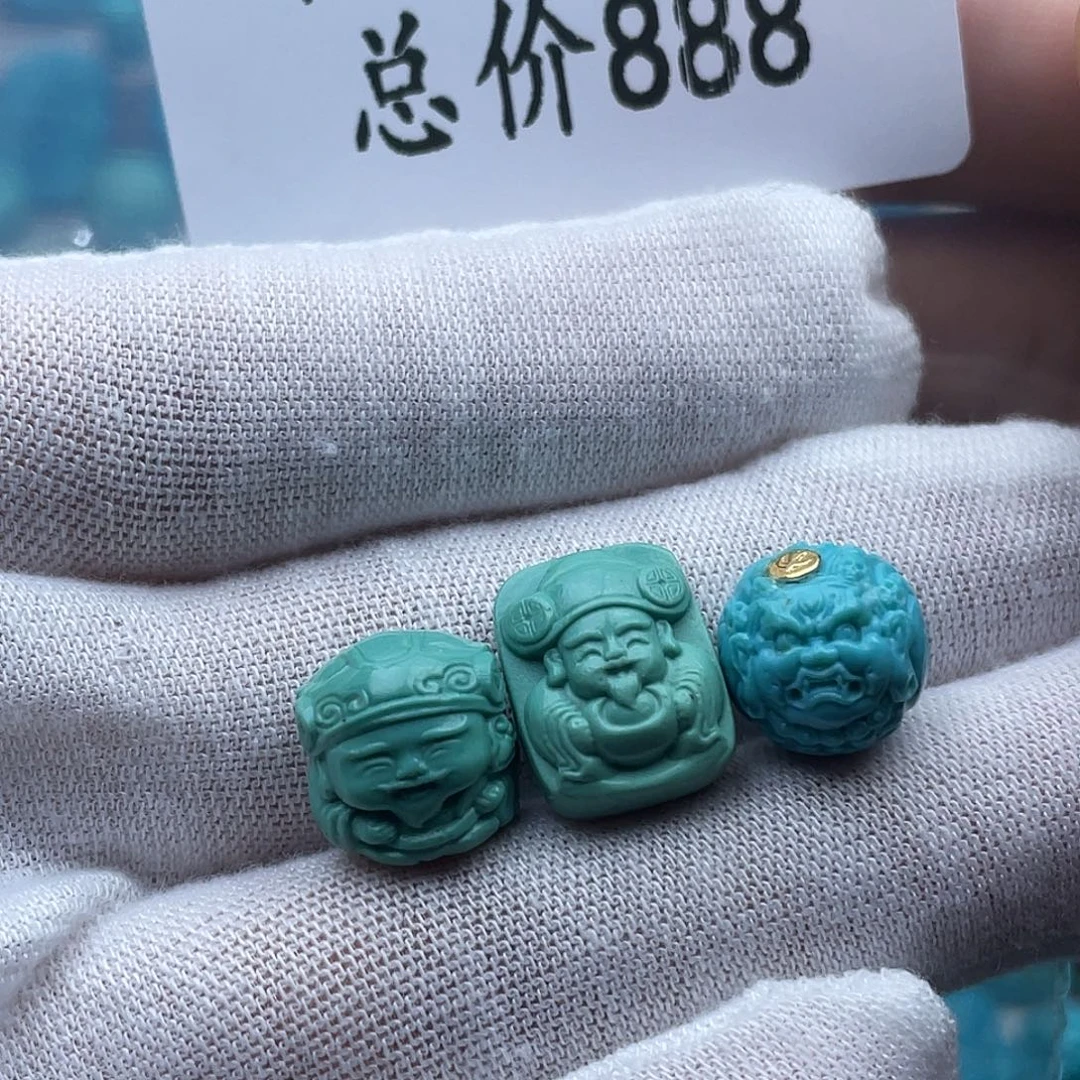 绿松石未镶嵌珠宝奇石