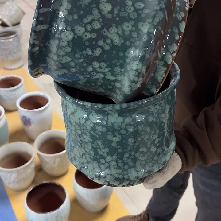 高度19厘米口19厘米