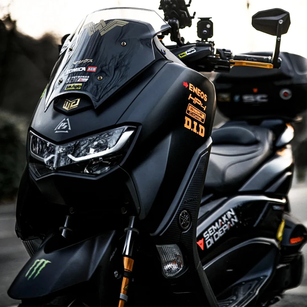 适用雅马哈NMAX155车身贴纸改装踏板车反光装饰车贴创意车身拉花