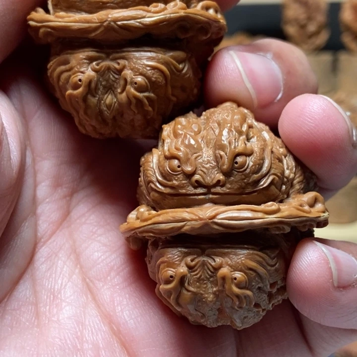 善*风味纯手工核桃雕刻龙蟾