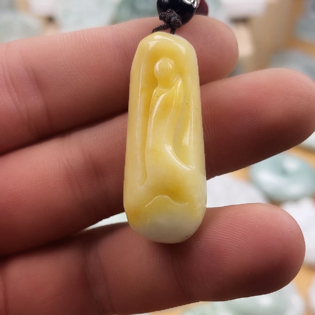 翡翠未镶嵌颈饰悟道