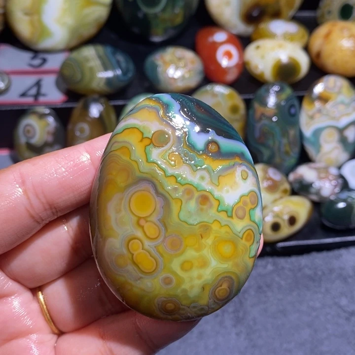 玛瑙/玉髓未镶嵌珠宝半成品40