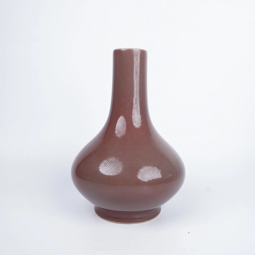 Lot030   红釉瓶