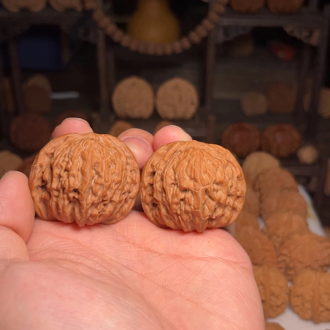 ****武文玩核桃吊坠磨盘