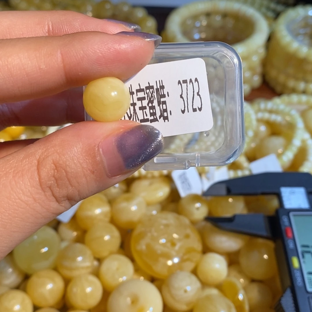 琥珀未镶嵌珠宝奇石3723