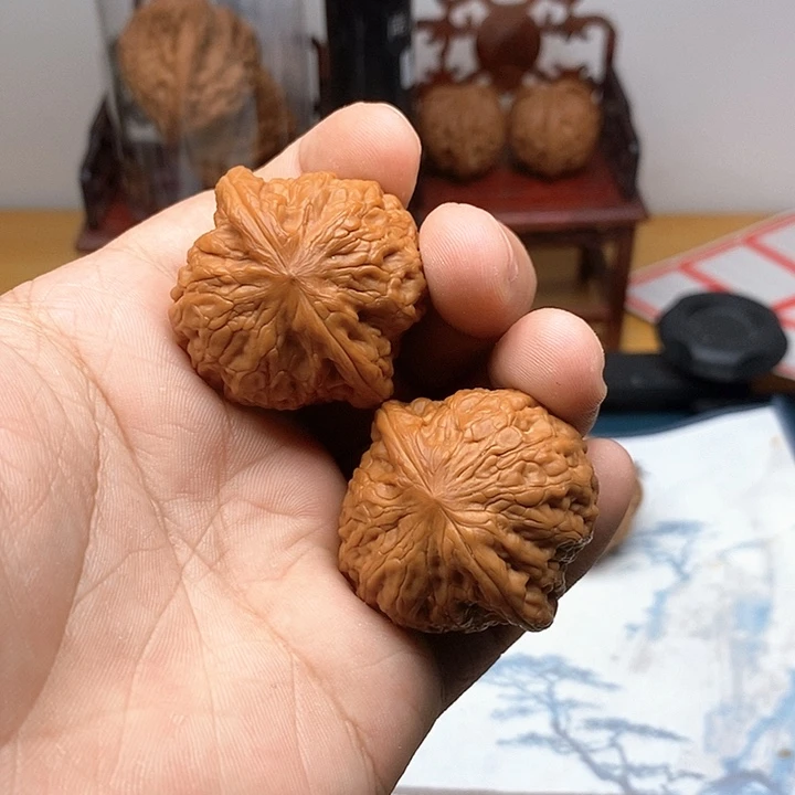 文玩核桃吊坠铁锤