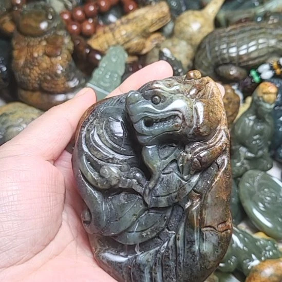 岫岩河磨玉（透闪石质玉）未镶嵌挂件