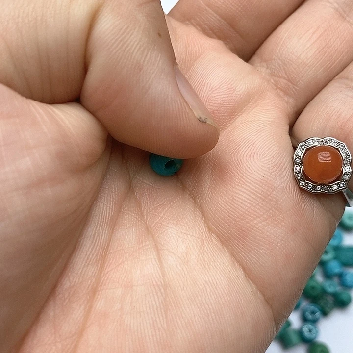南红玛瑙未镶嵌珠宝奇石