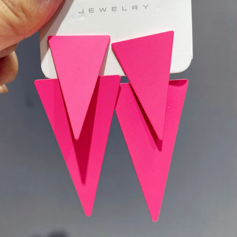 铜合金耳饰 玫红夸张几何三角形大耳环女高级感夸张时尚气质耳钉