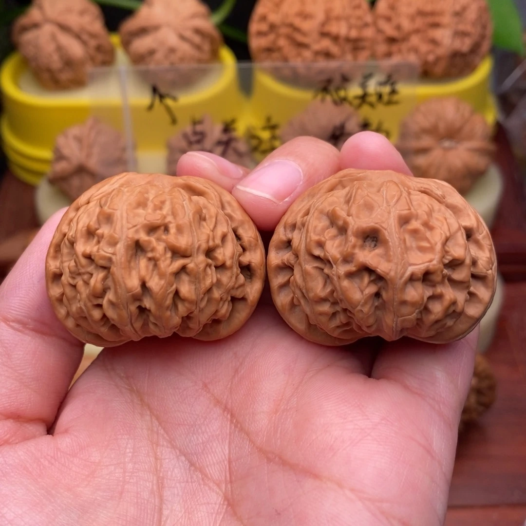 把件文玩核桃39“精品”宫灯“大漏”