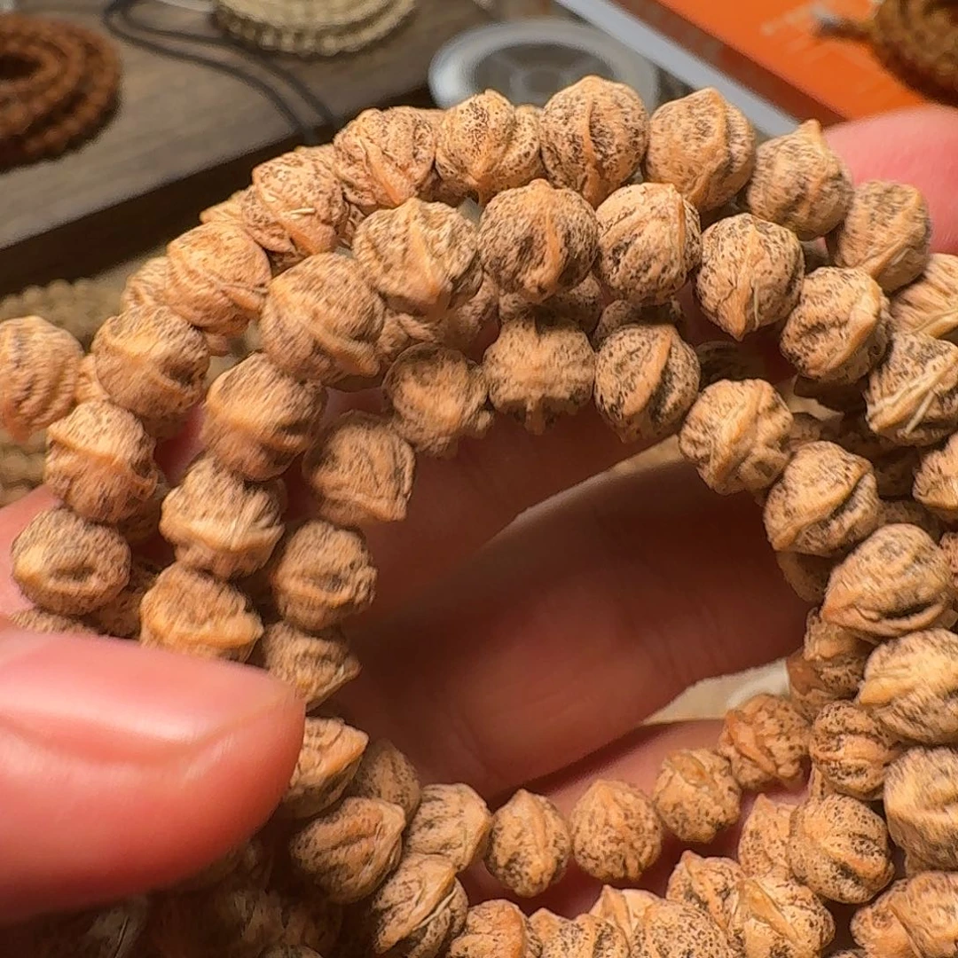 柏香籽/百香籽吊坠爱****叔