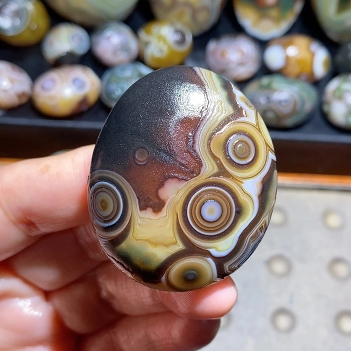 未镶嵌玛瑙/玉髓珠宝半成品54