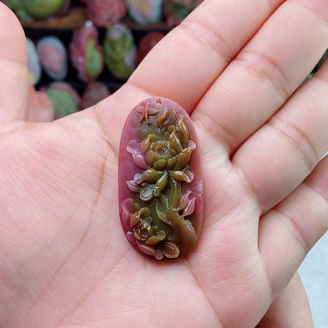 未镶嵌石英质玉（盐源）珠宝半成品