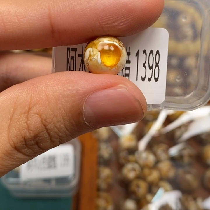 把件猴头核桃沁色圆珠老型1398